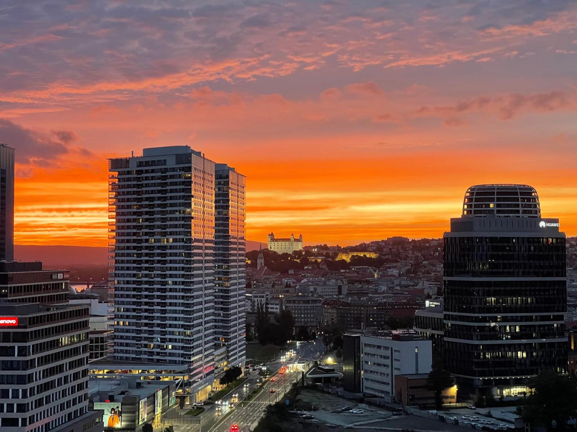 Sag 20Th Floor Klingerka Residence Castle View Free Parking Free Wifi Bratislava Exterior photo